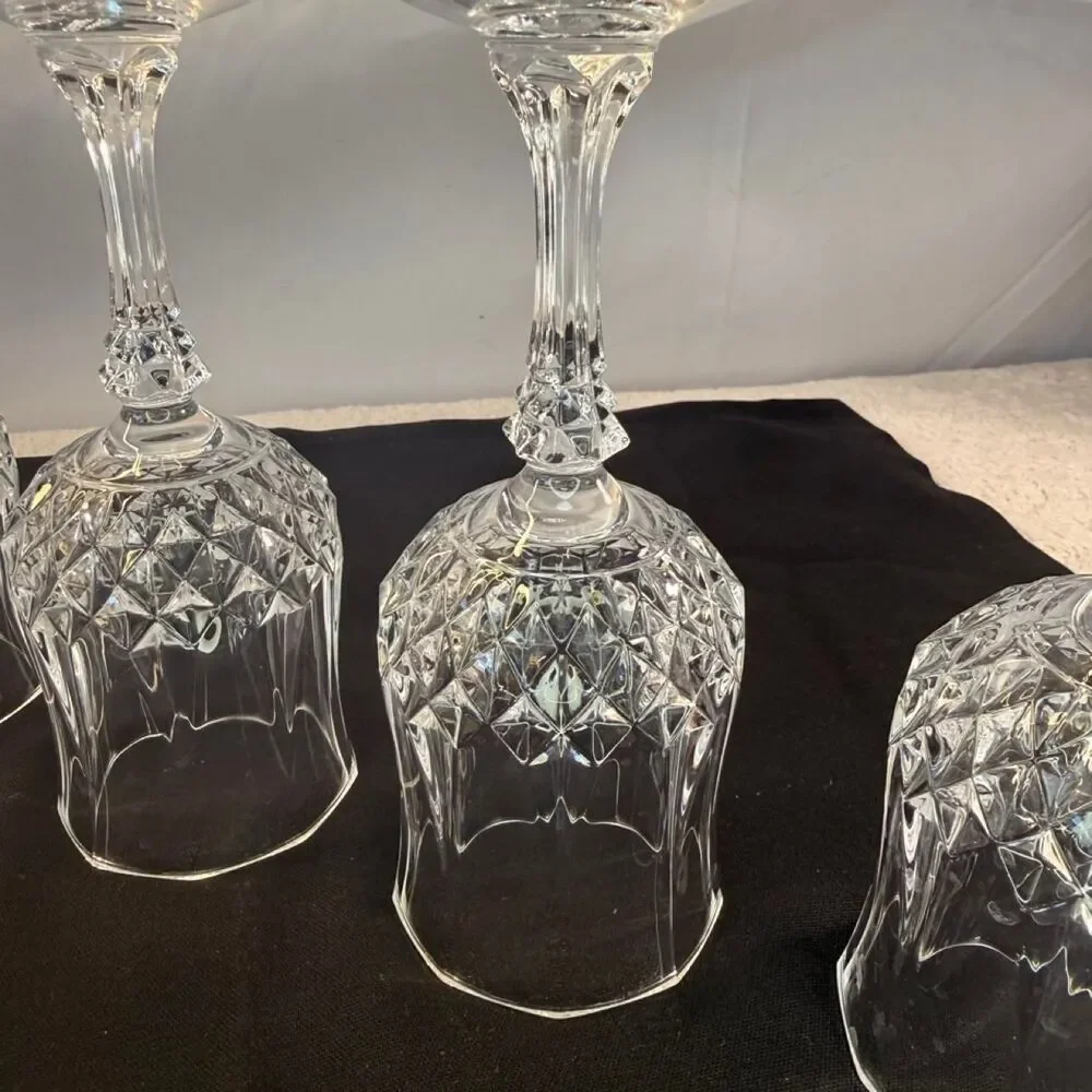 Longchamp White and Silver Dinnerware